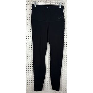 Nike dri fit yoga leggings size M